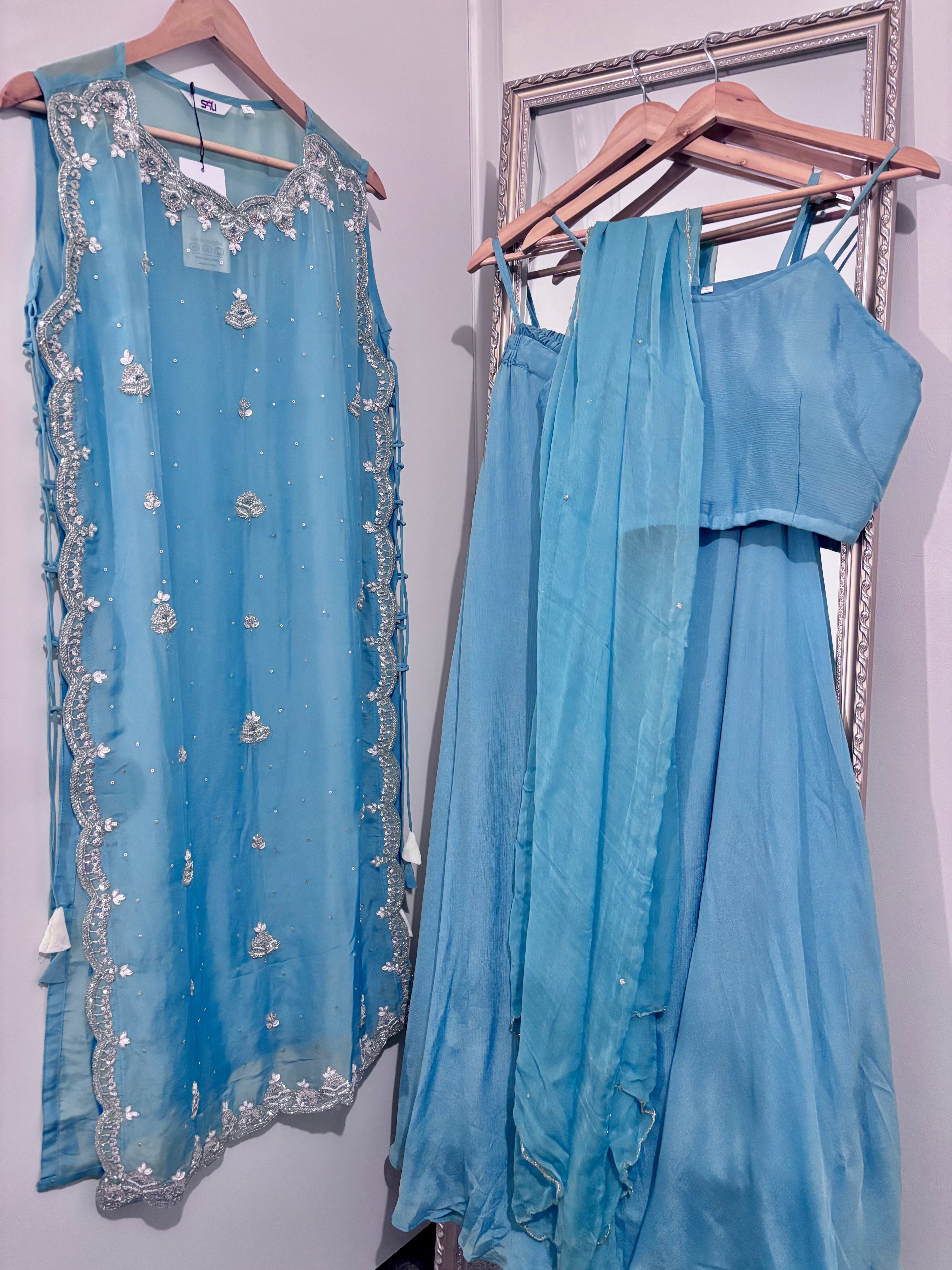 Azure Scalloped Kurti Set